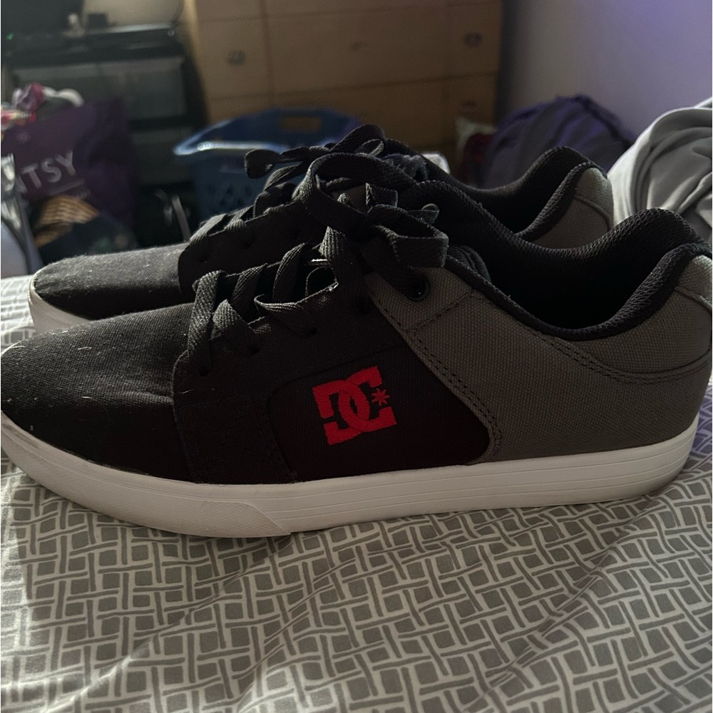 DC Men's Black and Gray Sneakers with Red Logo